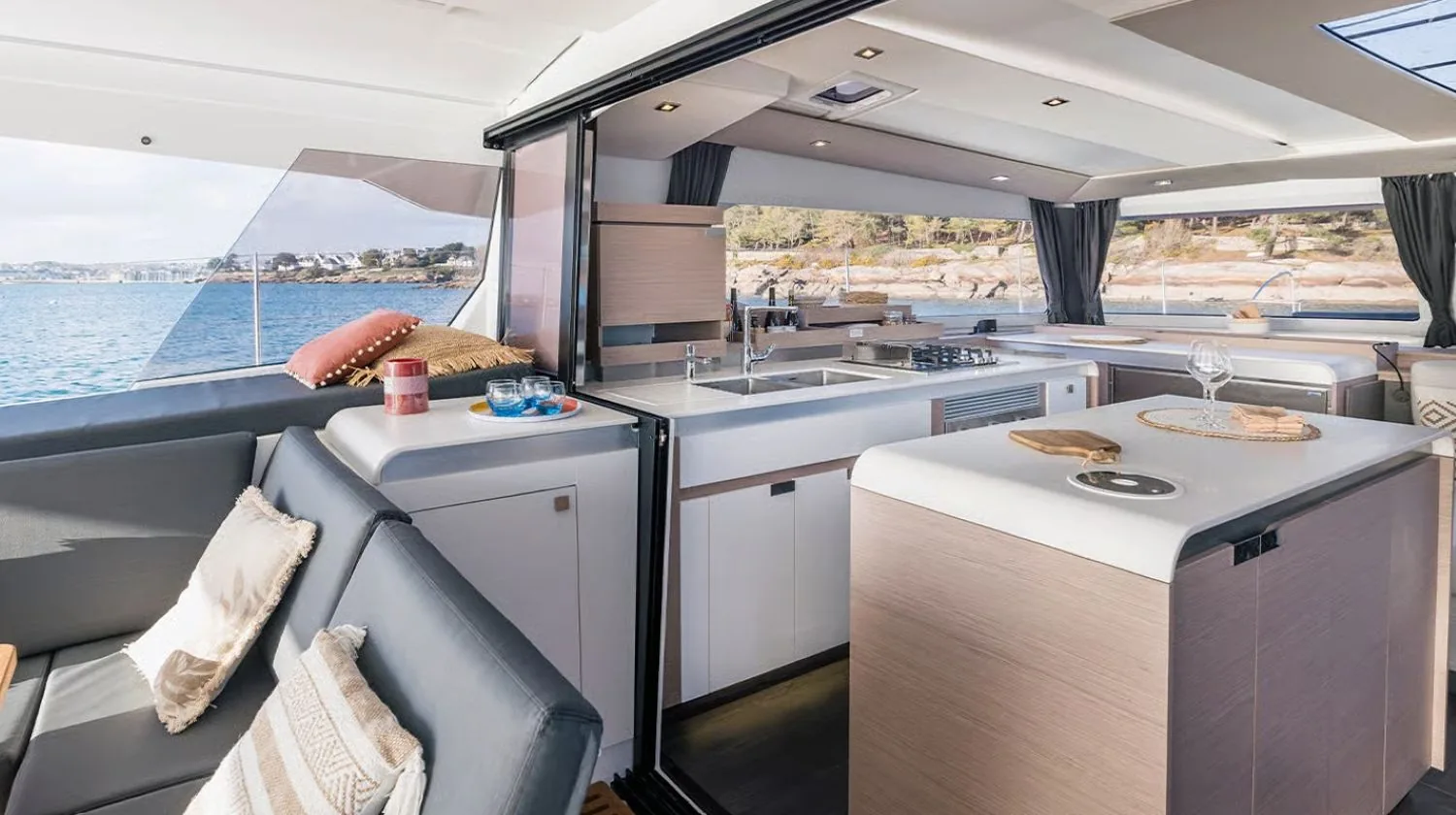 CATAMARAN AURA 51 - photo 8 yacht charter Cannes