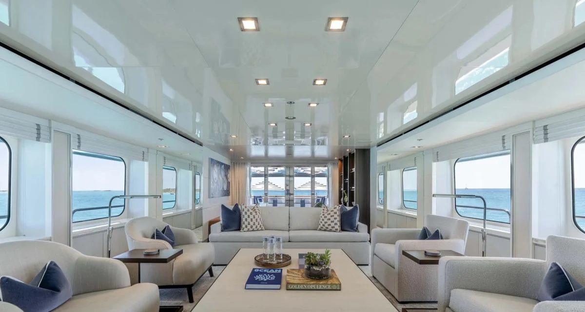 Chasseur - photo 8 yacht charter Miami