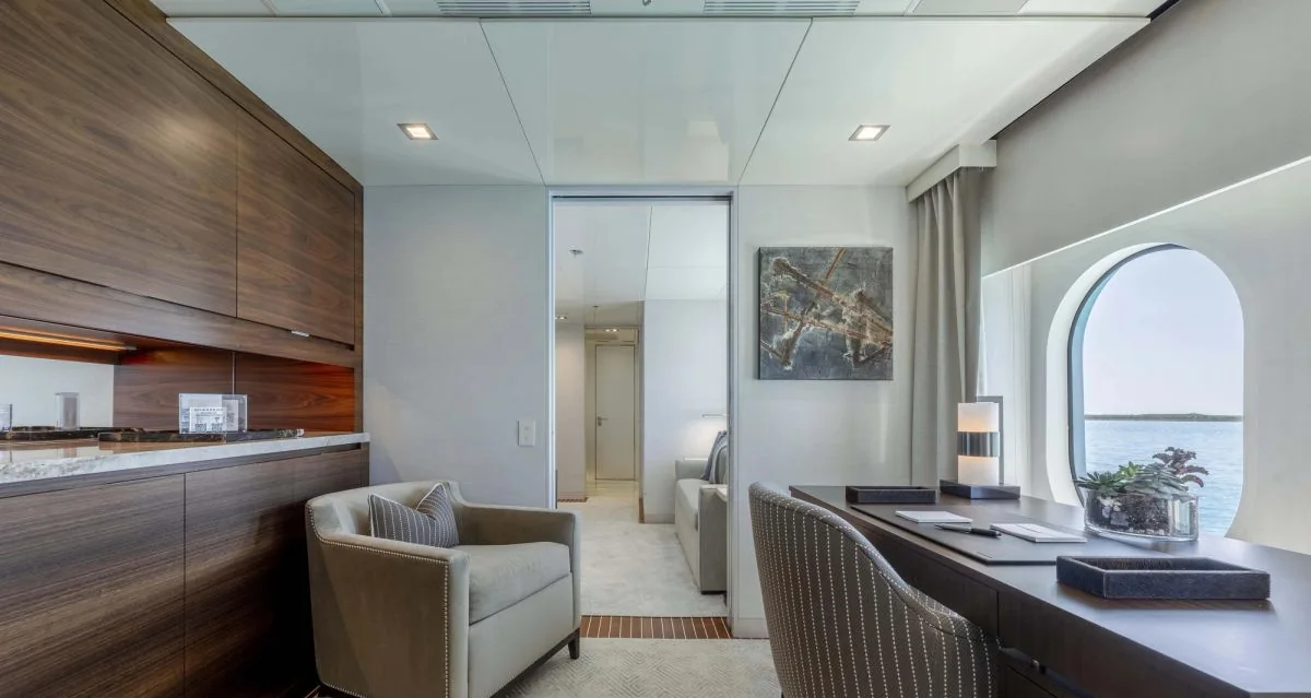 Chasseur - photo 12 yacht charter Miami