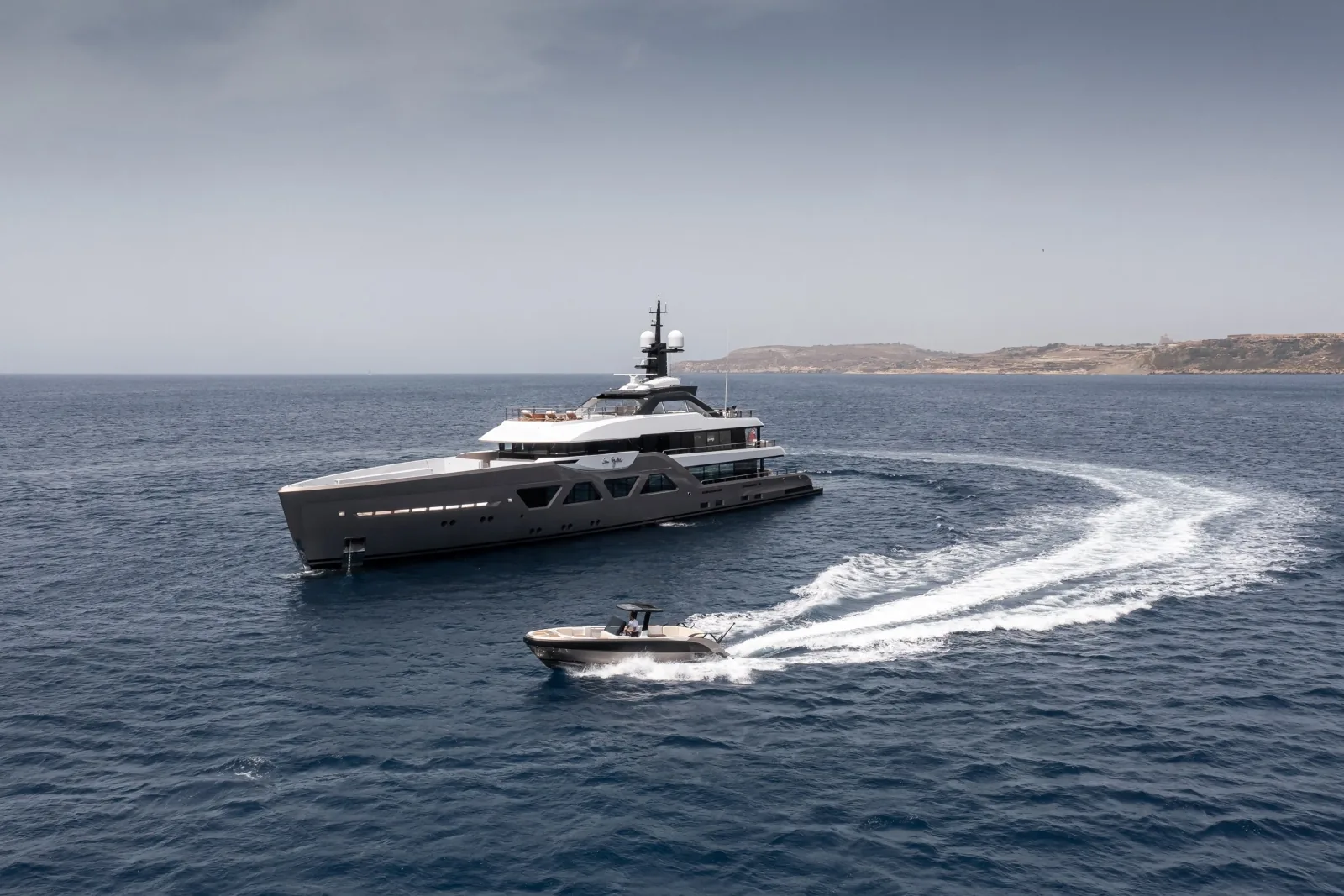 COME TOGETHER - photo 41 yacht charter Cannes