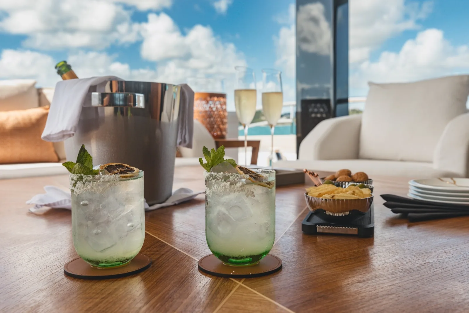 COME TOGETHER - photo 50 yacht charter Cannes