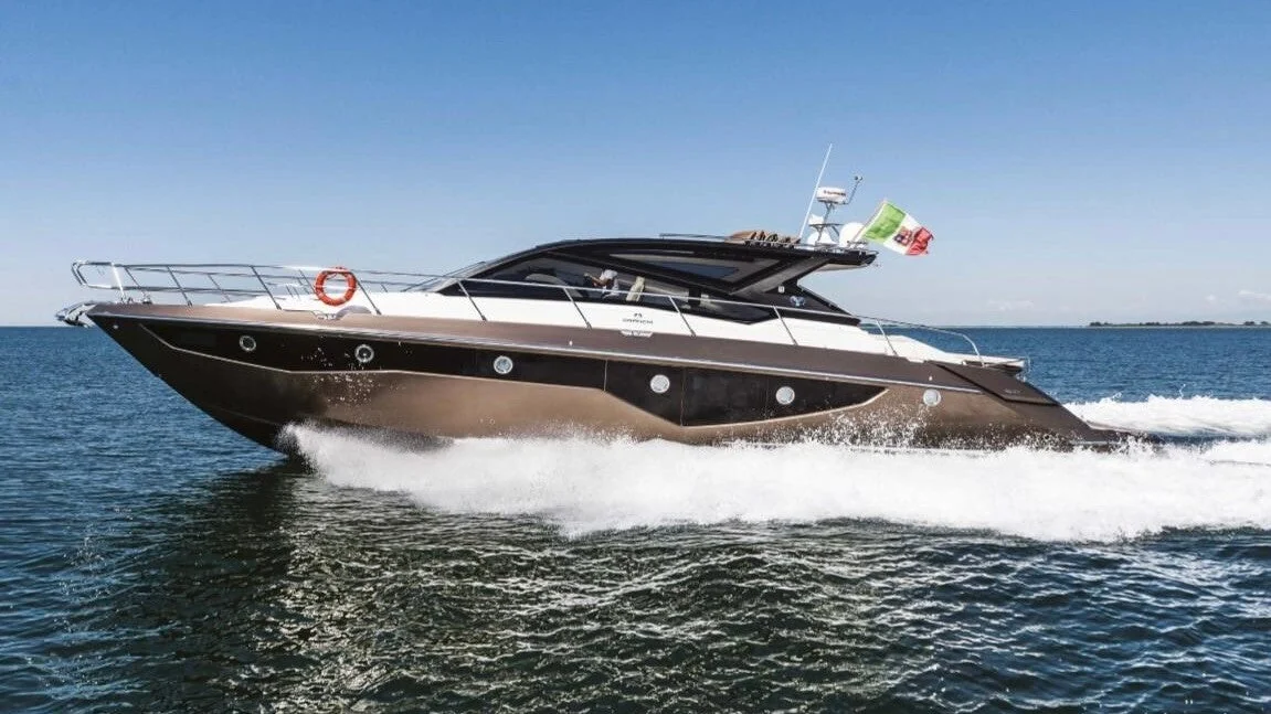 Cranchi Sixty 6 - photo 8 yacht charter Cannes