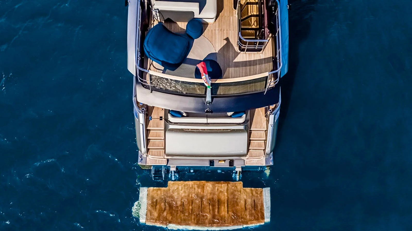 Cranchi 67 Settantotto - photo 3 yacht charter Cannes