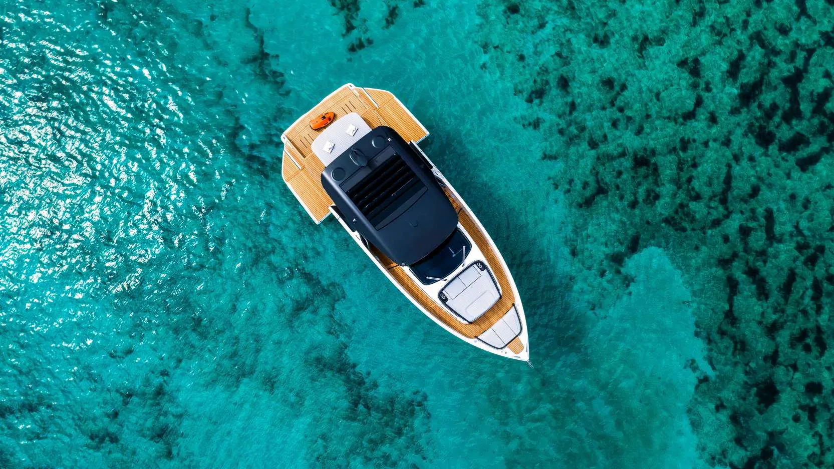 Cranchi A46 - photo 8 yacht charter Cannes