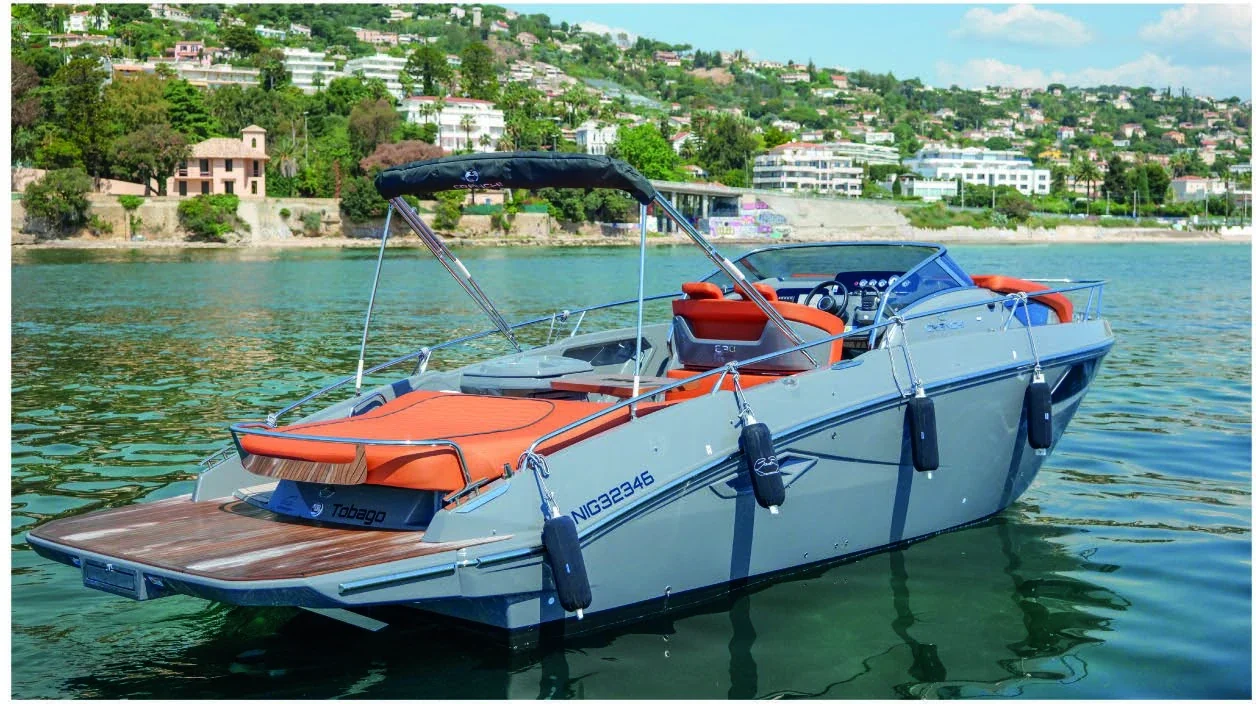 Cranchi E30 Endurance - photo 4 yacht charter Cannes