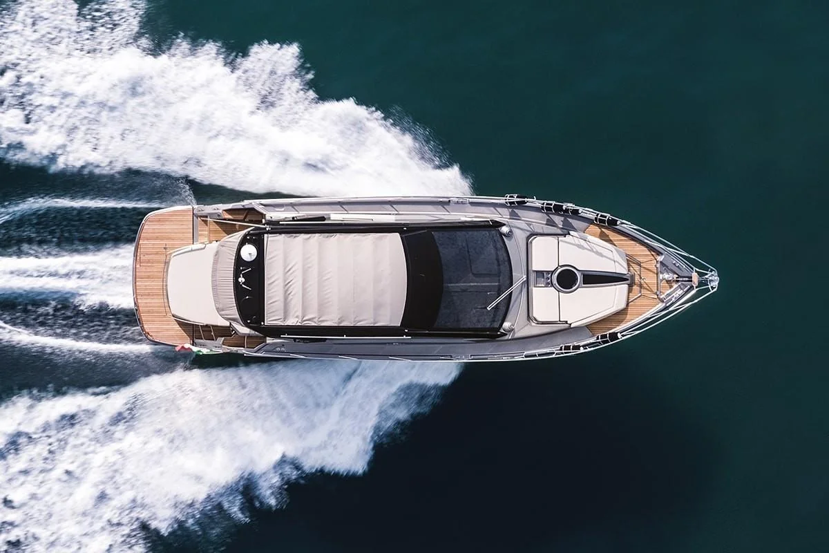 Cranchi M44 HT - photo 16 yacht charter Cannes
