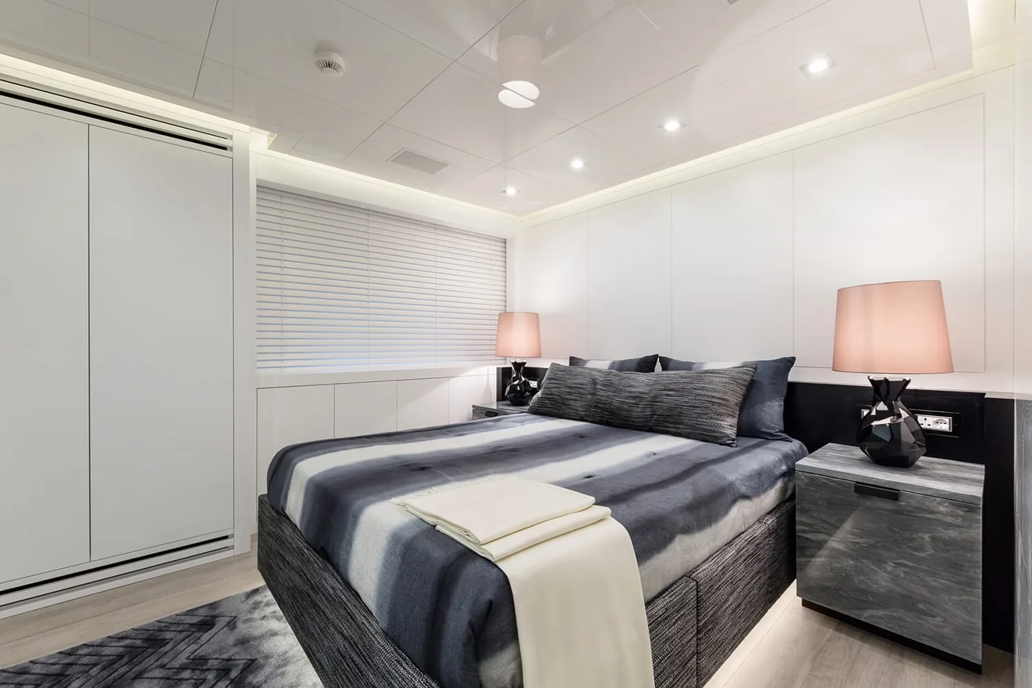 DA VINCI - photo 12 yacht charter Cannes