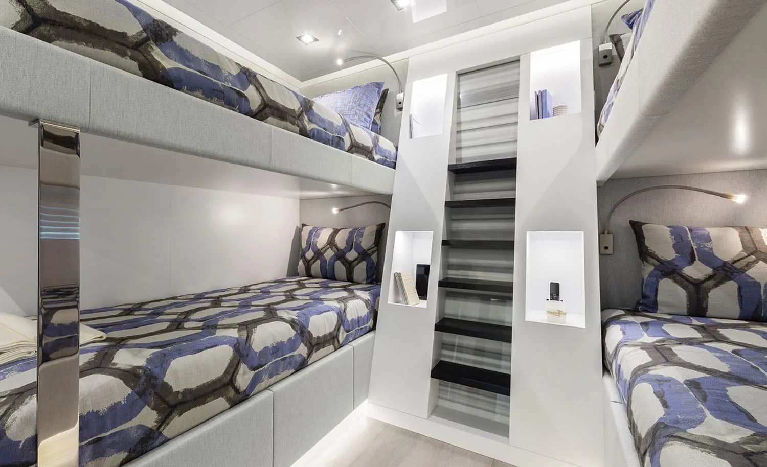 DA VINCI - photo 15 yacht charter Cannes
