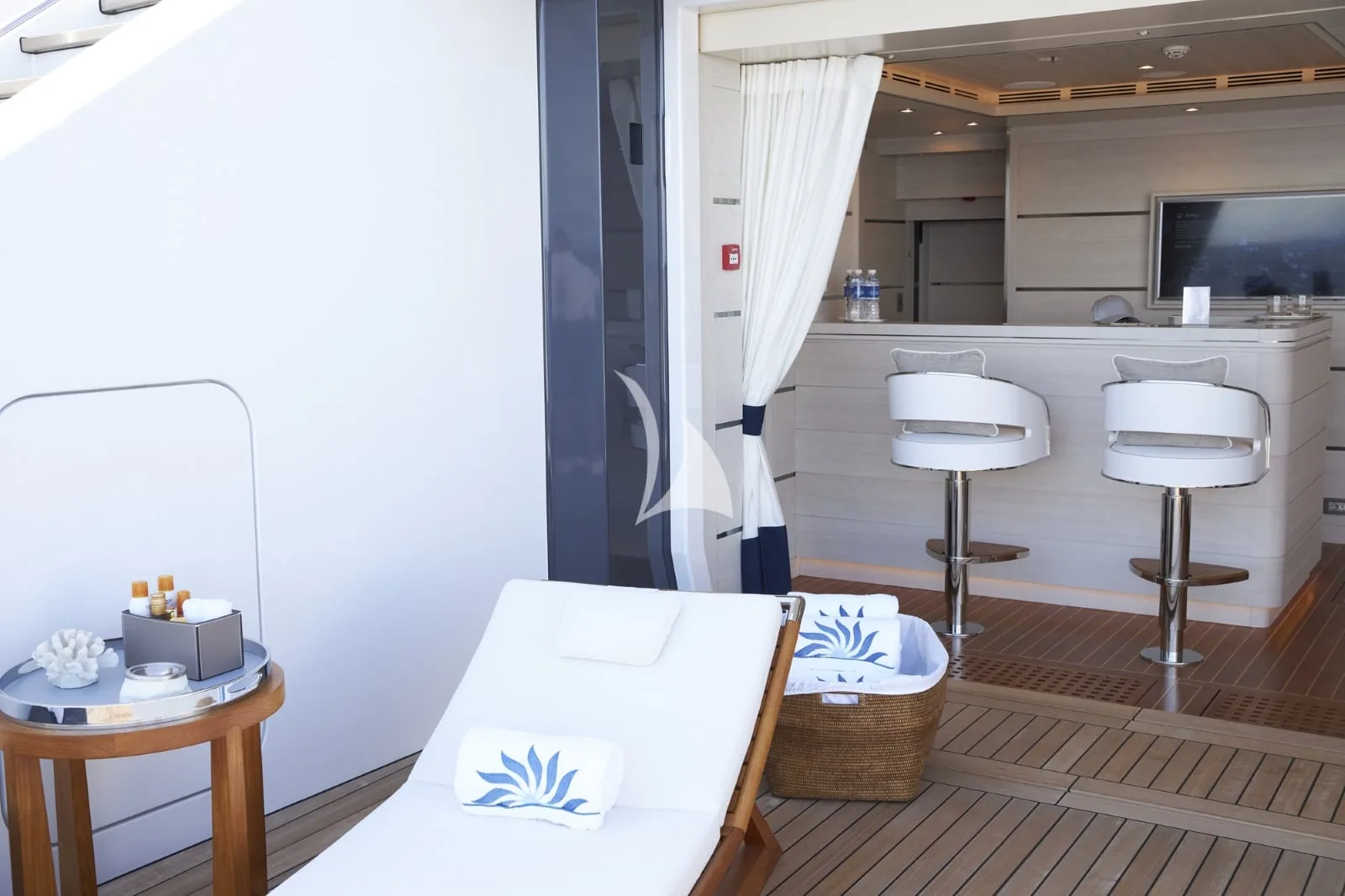 DAR - photo 19 yacht charter Cannes