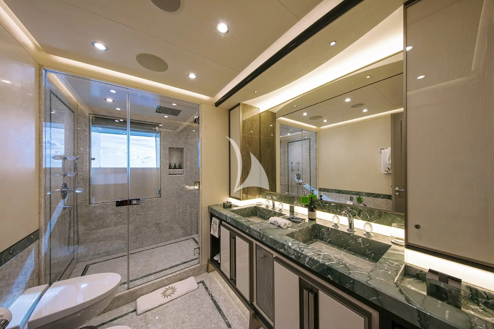 DAR - photo 47 yacht charter Cannes