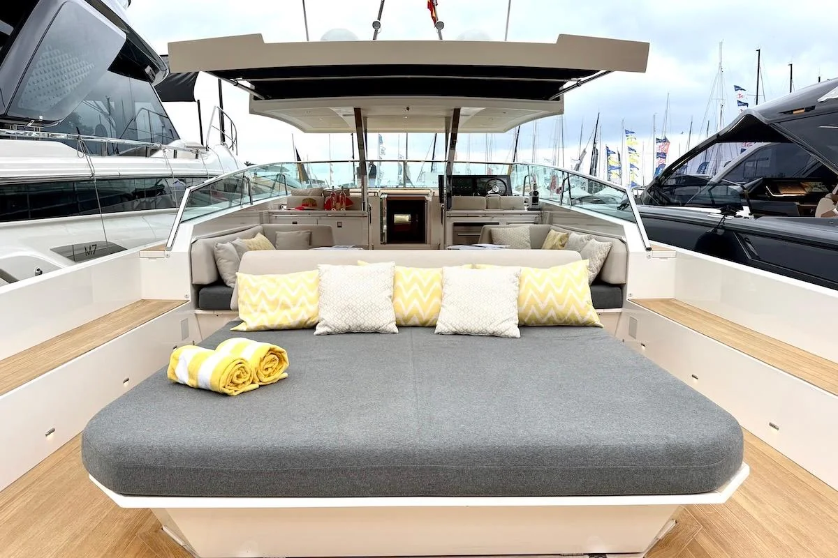 Delta 60 Open - photo 14 yacht charter Cannes