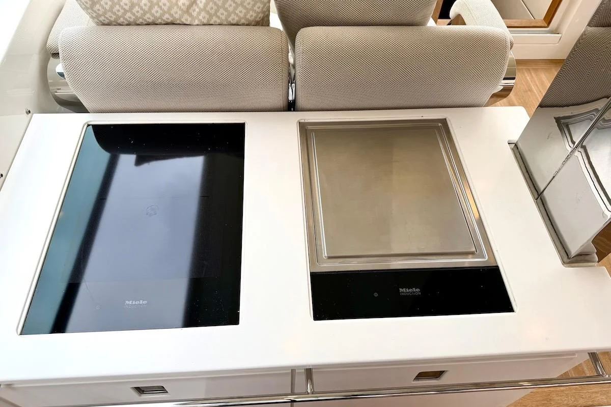 Delta 60 Open - photo 19 yacht charter Cannes