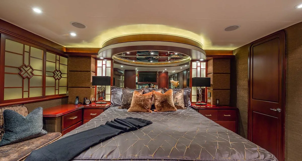 Destiny - photo 11 yacht charter Miami