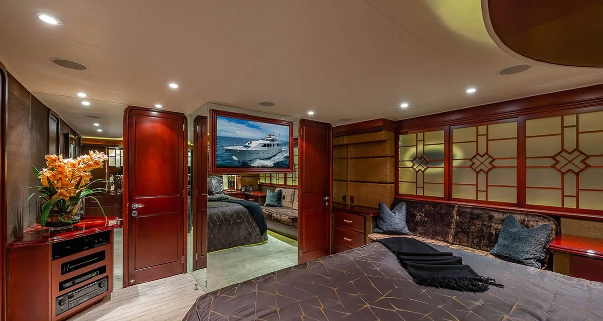 Destiny - photo 12 yacht charter Miami