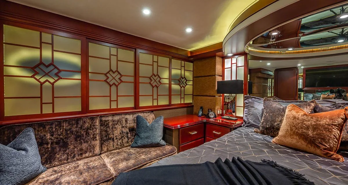 Destiny - photo 13 yacht charter Miami