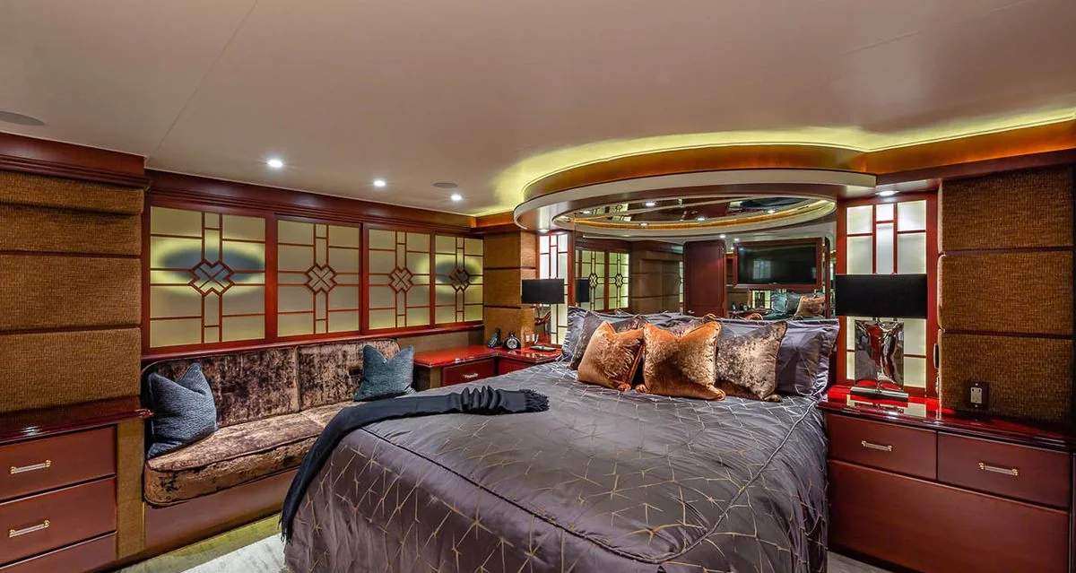 Destiny - photo 14 yacht charter Miami