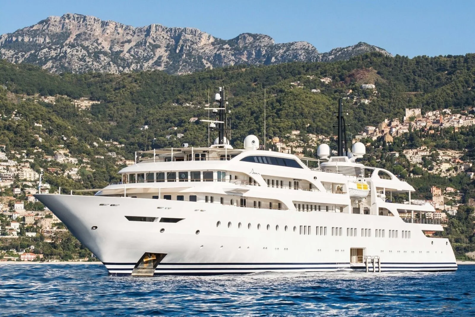 DREAM - photo 4 yacht charter Cannes
