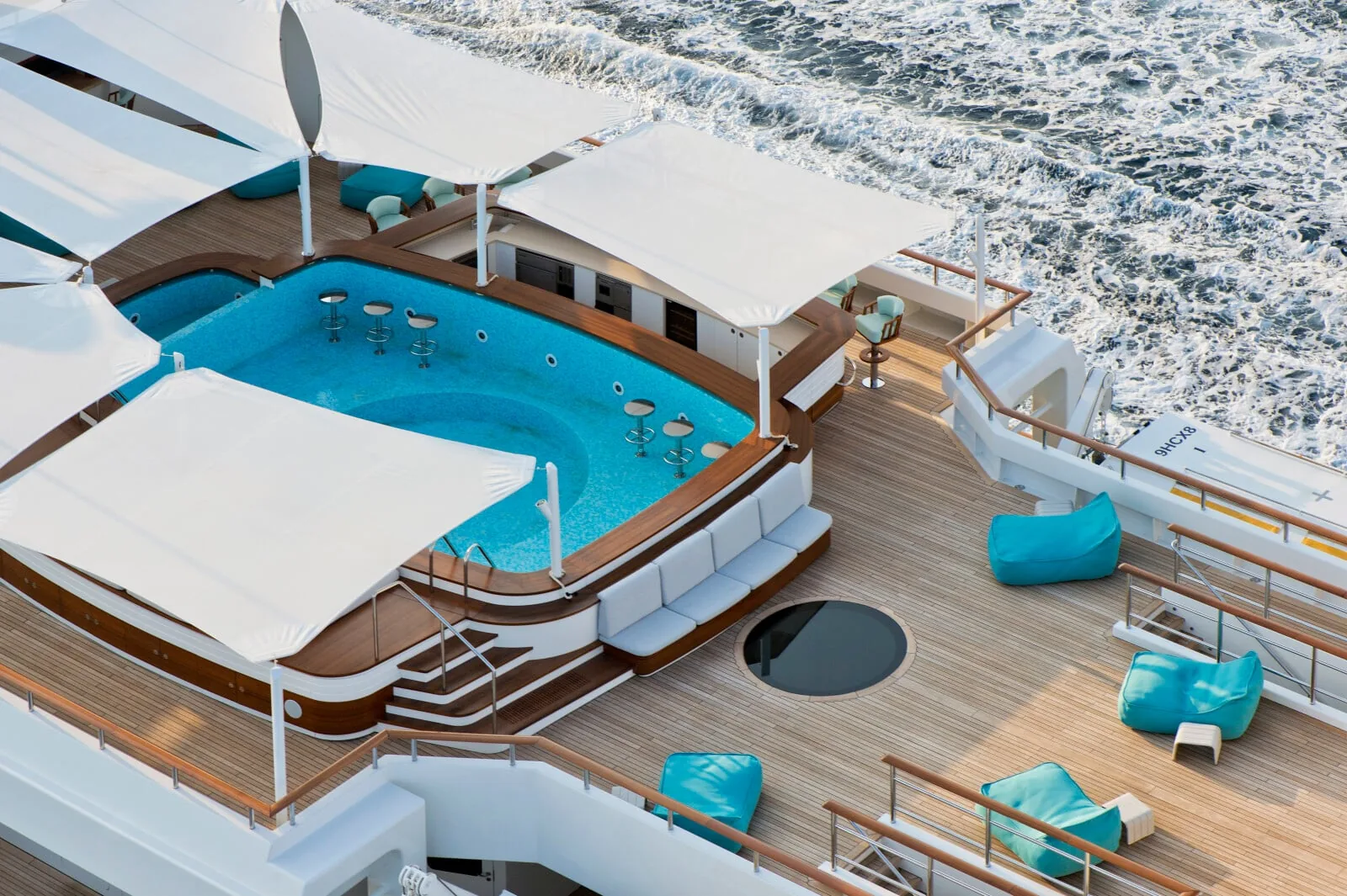 DREAM - photo 5 yacht charter Cannes