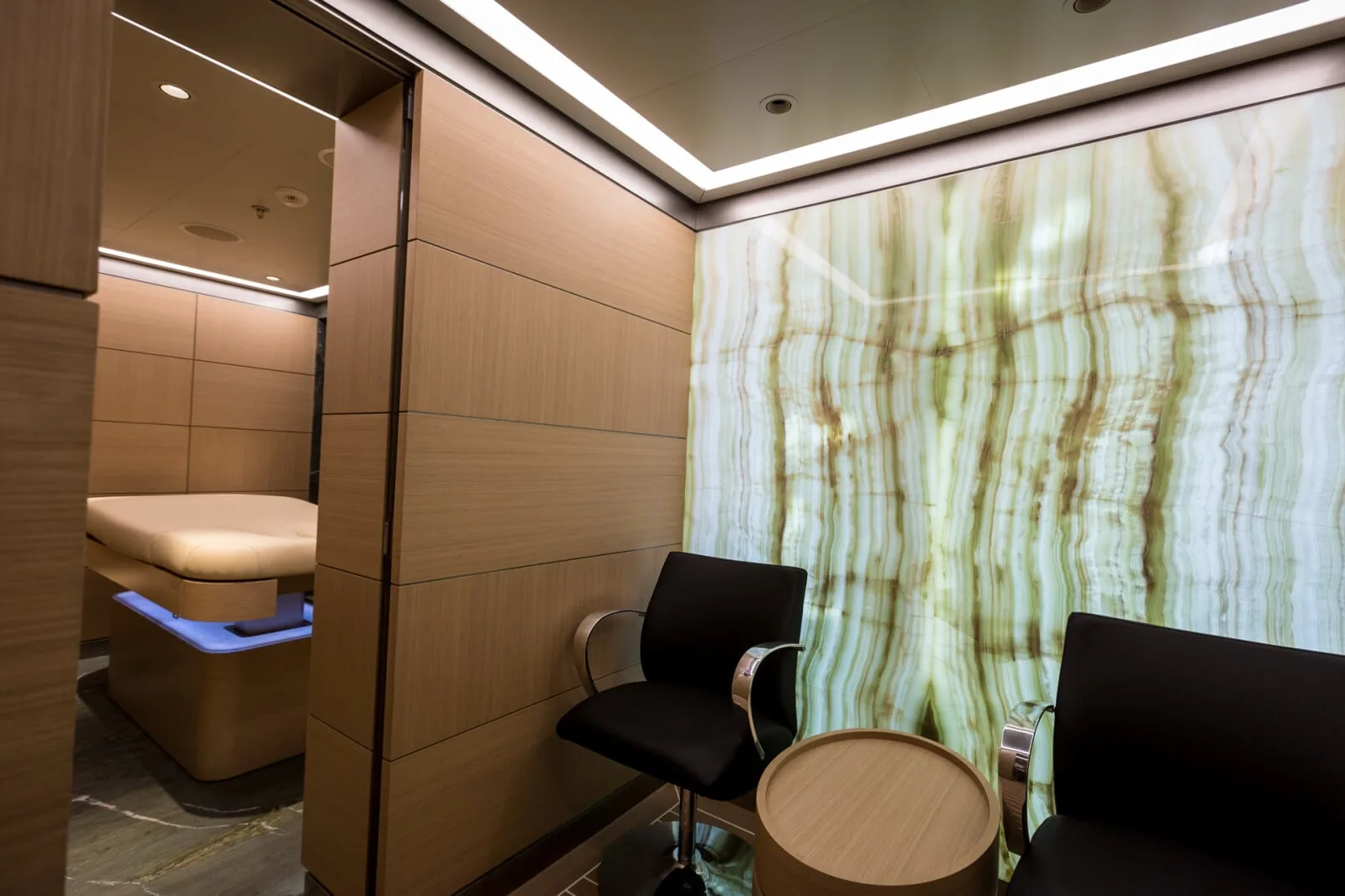 DREAM - photo 14 yacht charter Cannes