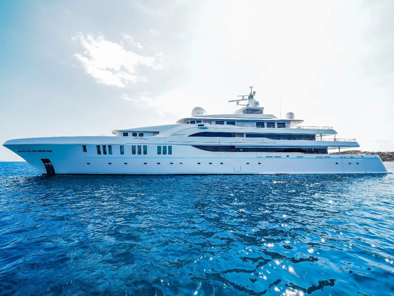 ELEMENTS - photo 1 location yacht Cannes