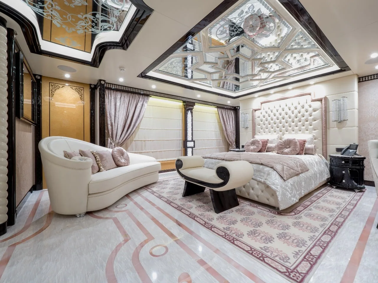 ELEMENTS - photo 2 location yacht Cannes