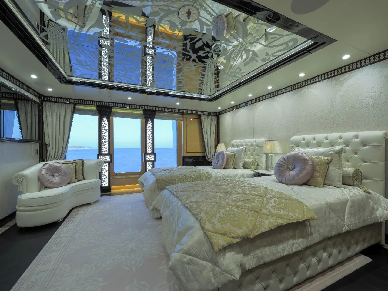 ELEMENTS - photo 3 location yacht Cannes