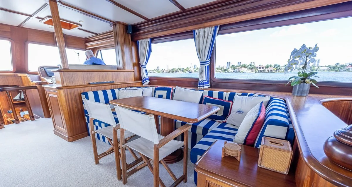 Essence of Cayman - photo 5 yacht charter Miami