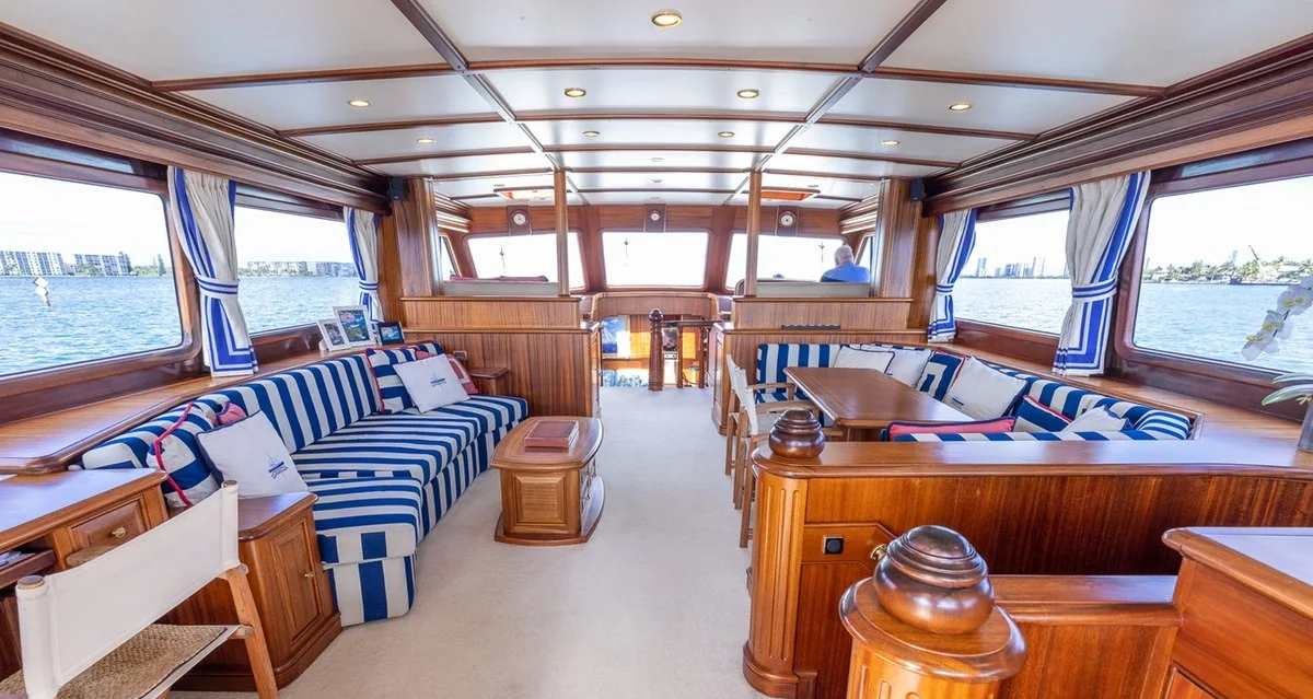 Essence of Cayman - photo 7 yacht charter Miami