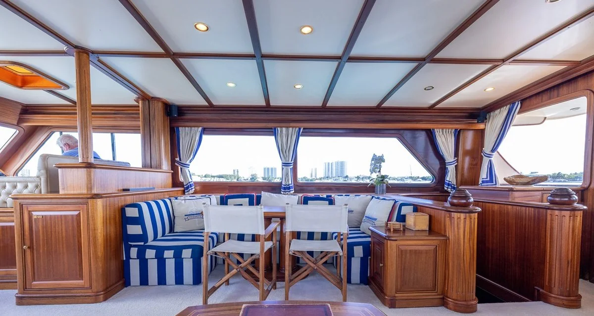 Essence of Cayman - photo 9 yacht charter Miami