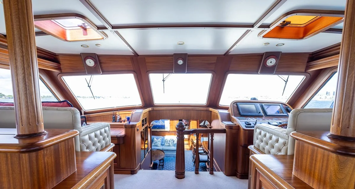 Essence of Cayman - photo 11 yacht charter Miami
