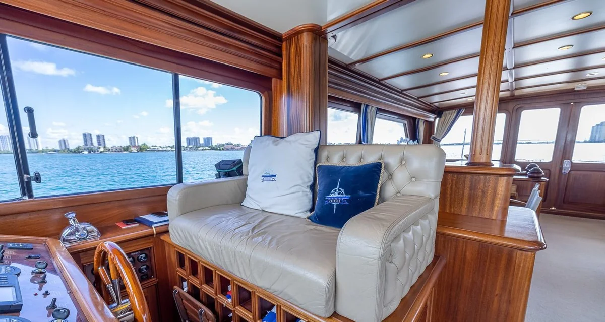 Essence of Cayman - photo 13 yacht charter Miami