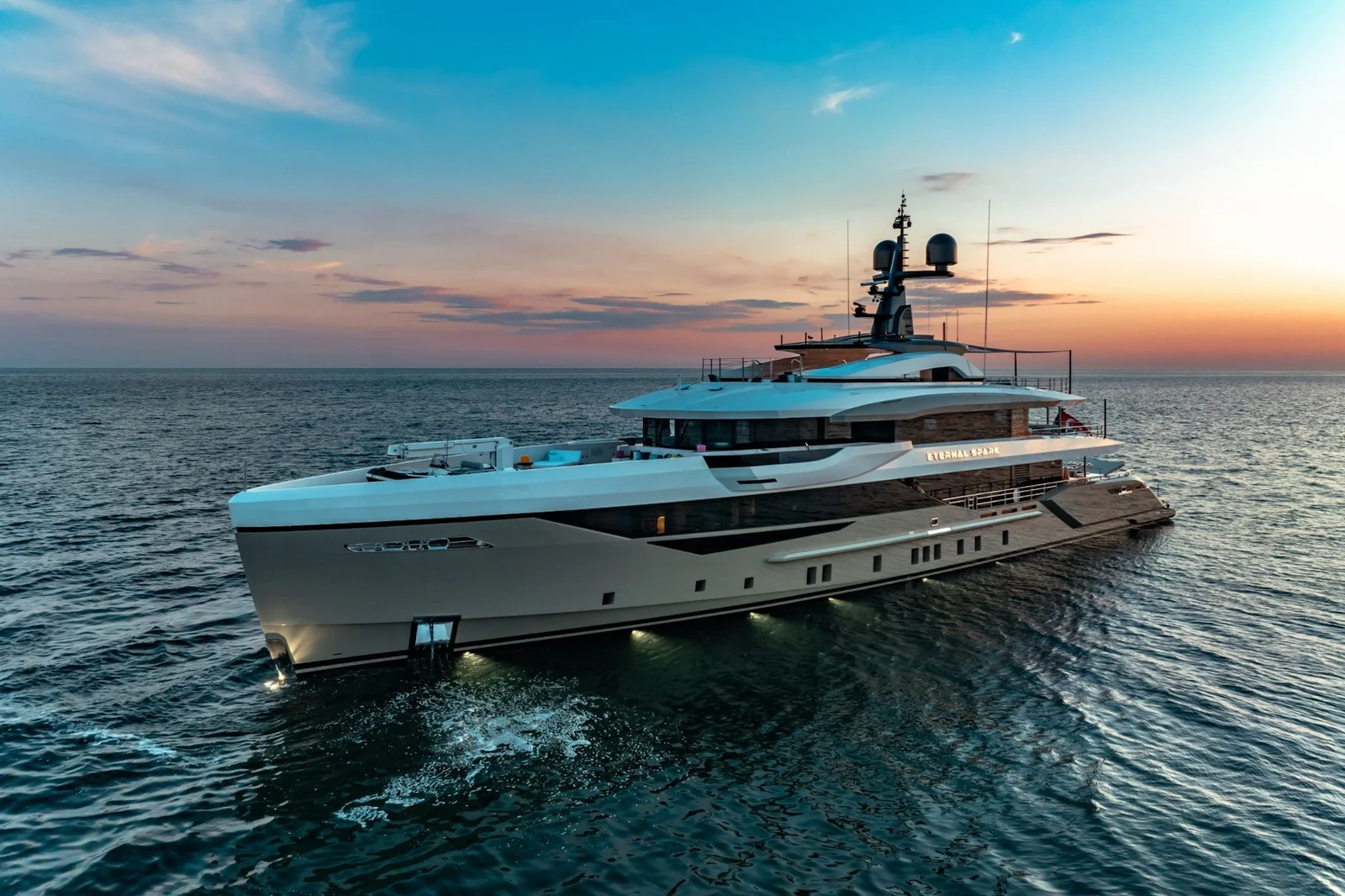 Eternal Spark - photo 4 yacht charter Cannes