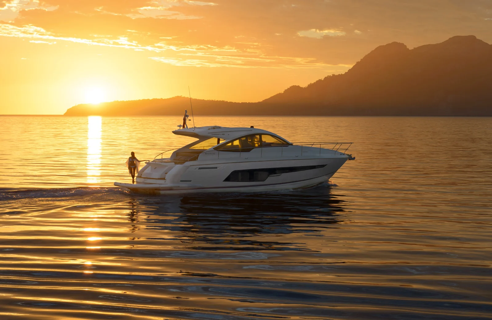Fairline Targa 48 - photo 2 yacht charter Cannes