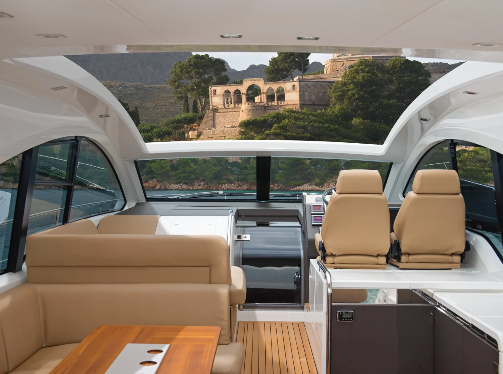 Fairline Targa 48 - photo 7 yacht charter Cannes