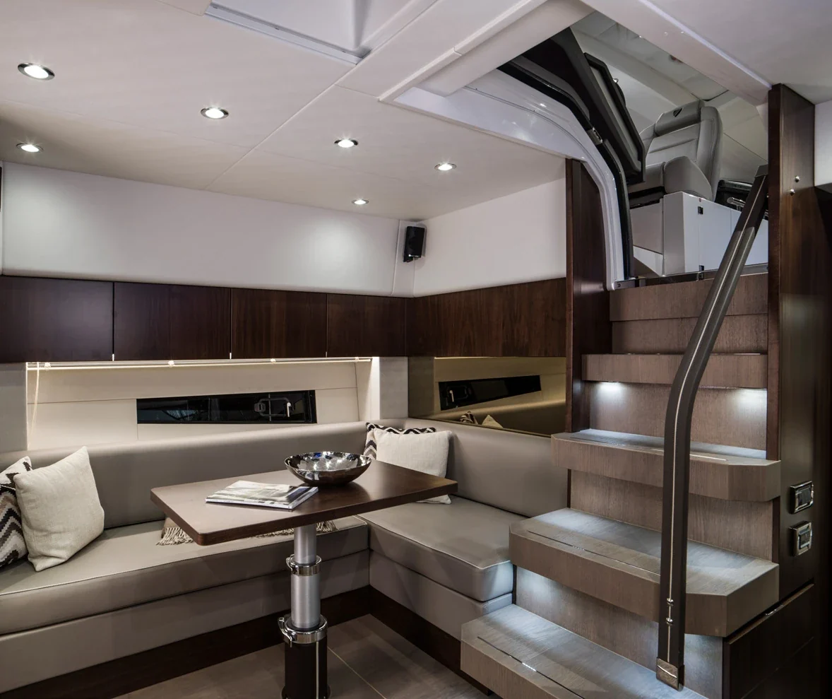 Fairline Targa 48 - photo 8 yacht charter Cannes