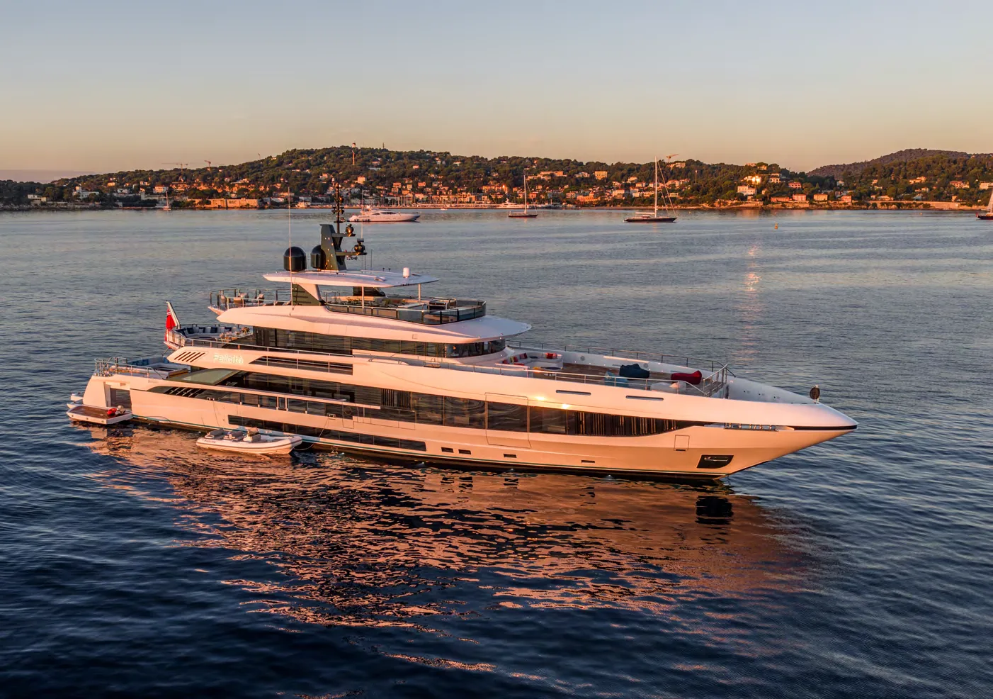 Felicita - photo 2 yacht charter Cannes