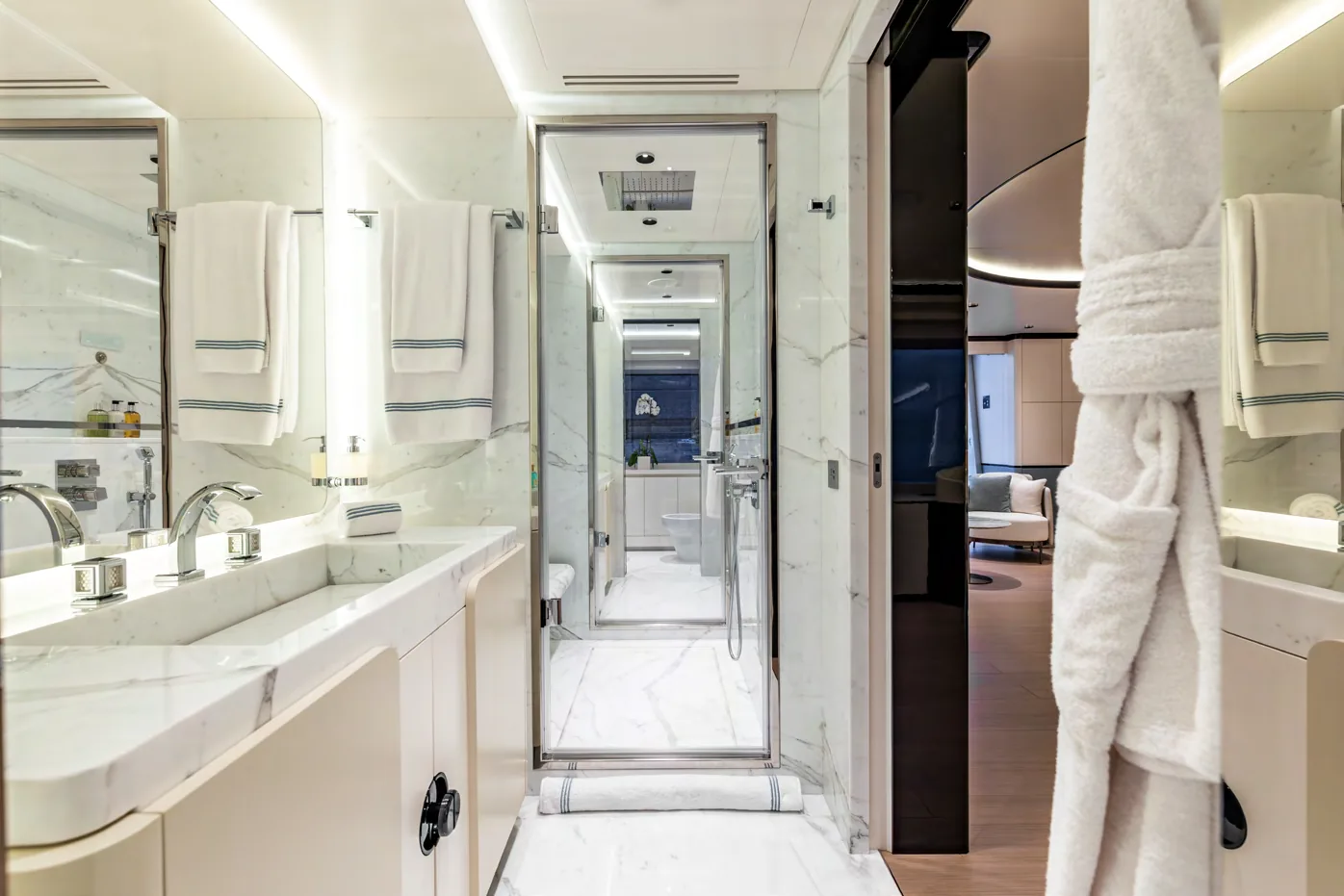 Felicita - photo 17 yacht charter Cannes