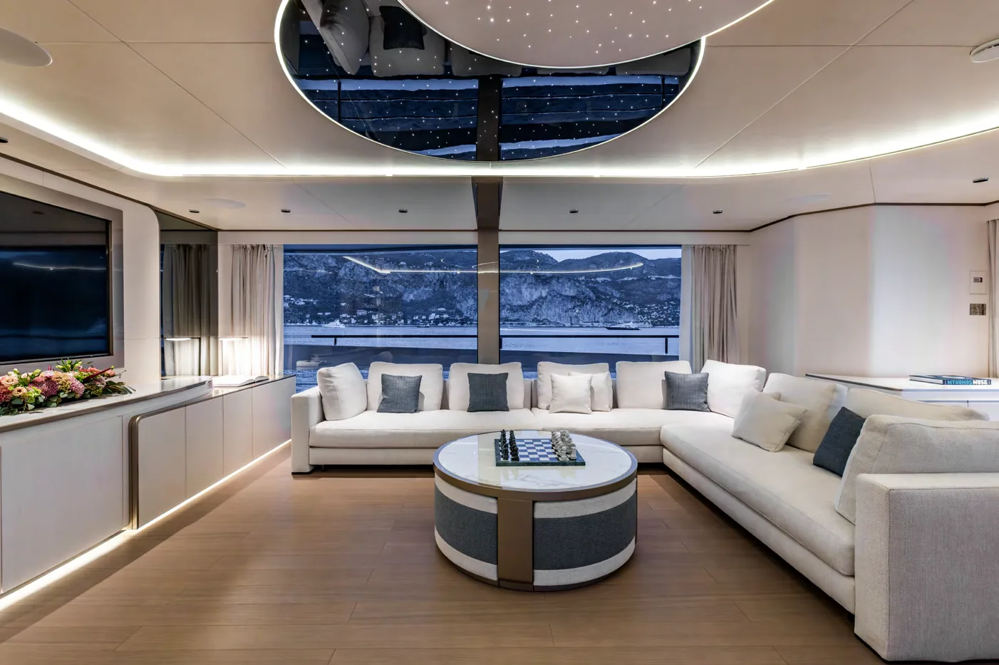 Felicita - photo 30 yacht charter Cannes