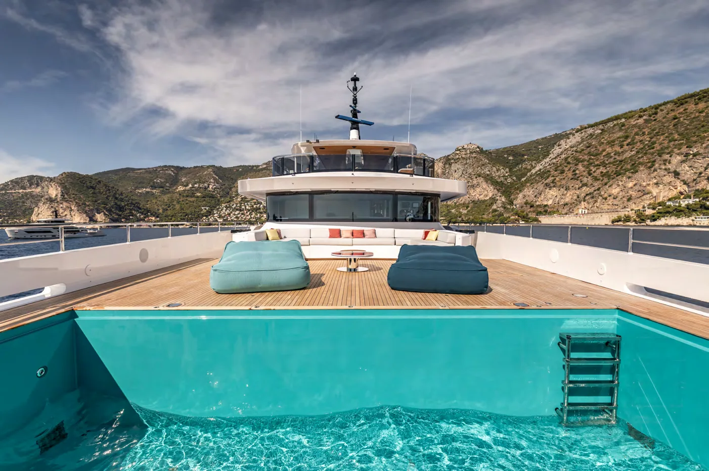 Felicita - photo 37 yacht charter Cannes