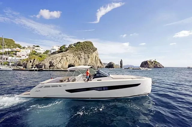 Fiart Mare 43 - yacht charter Cannes