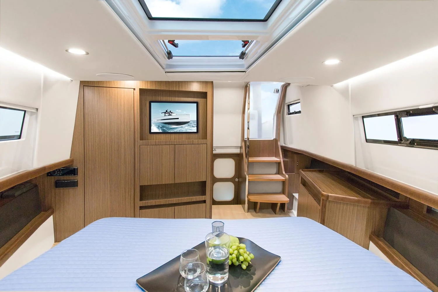 Fjord 44 Open - photo 18 yacht charter Cannes