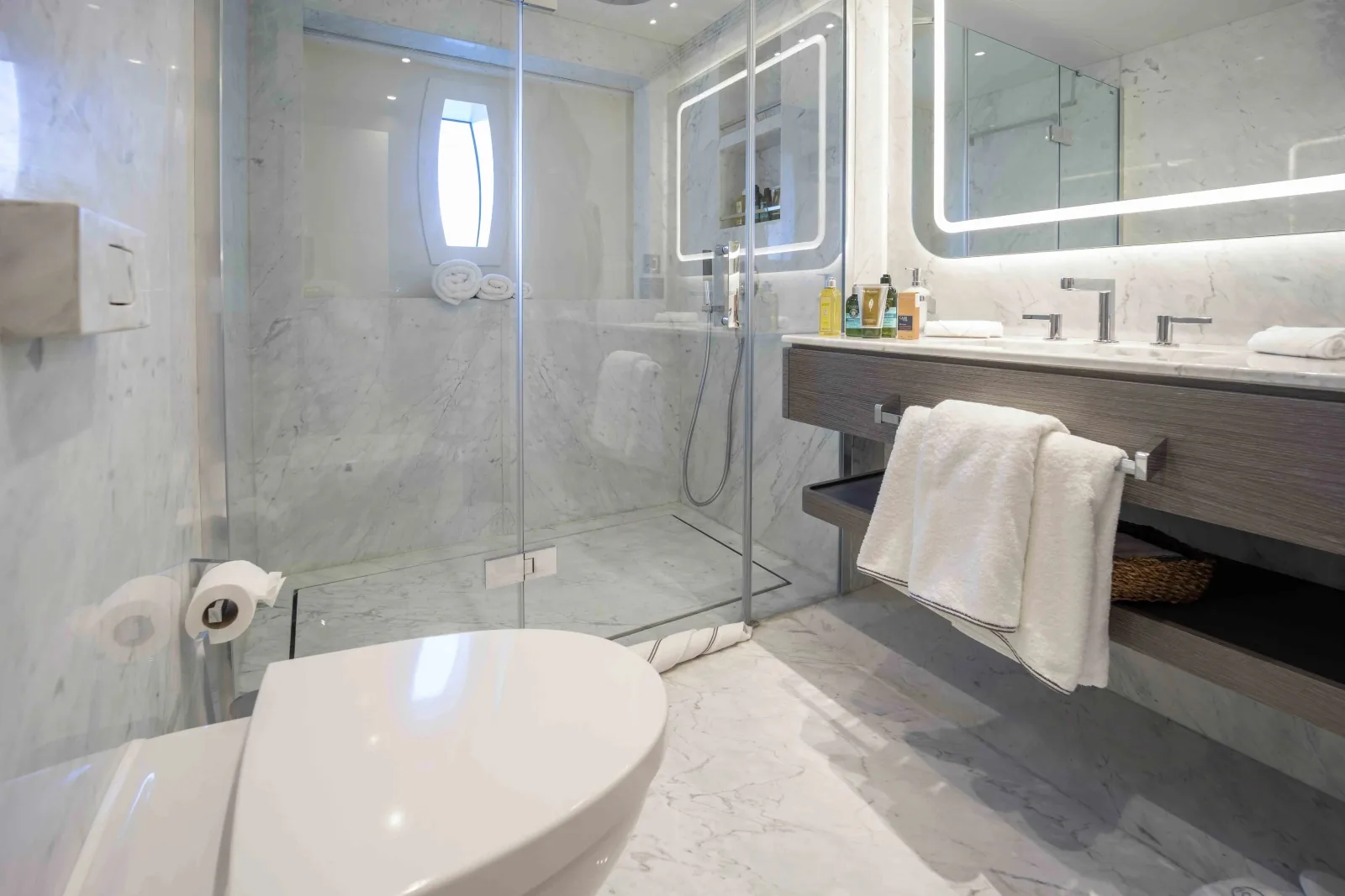 FORTUNA - photo 28 yacht charter Cannes