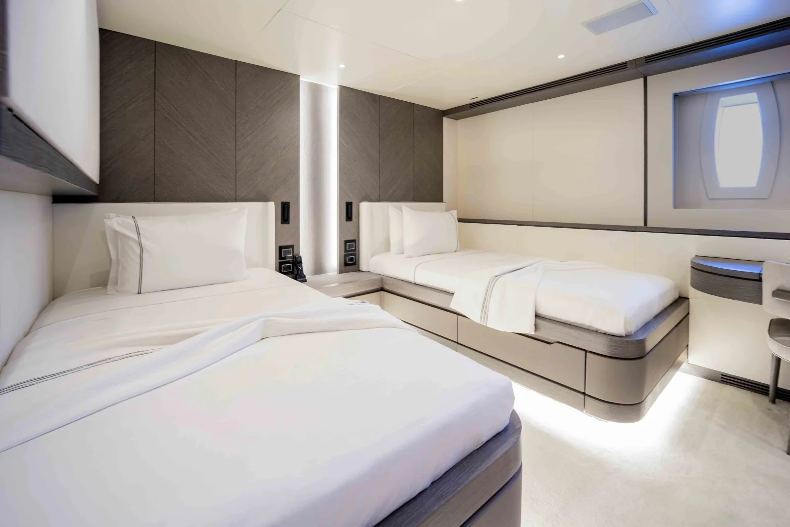FORTUNA - photo 29 yacht charter Cannes