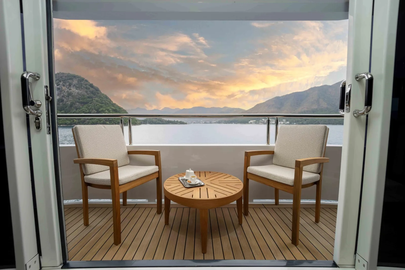 FORTUNA - photo 31 yacht charter Cannes