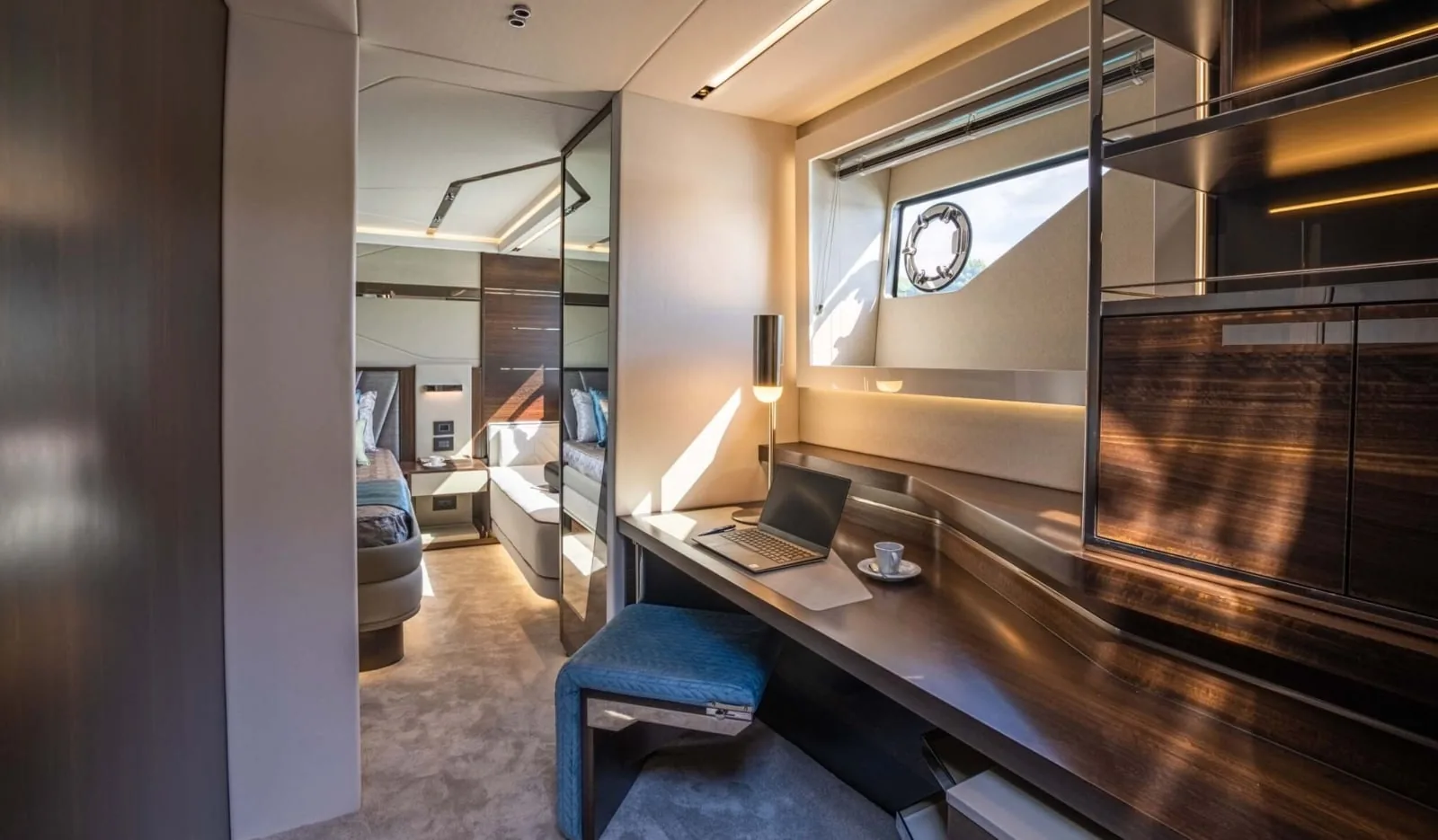 FORZA - photo 12 yacht charter Cannes