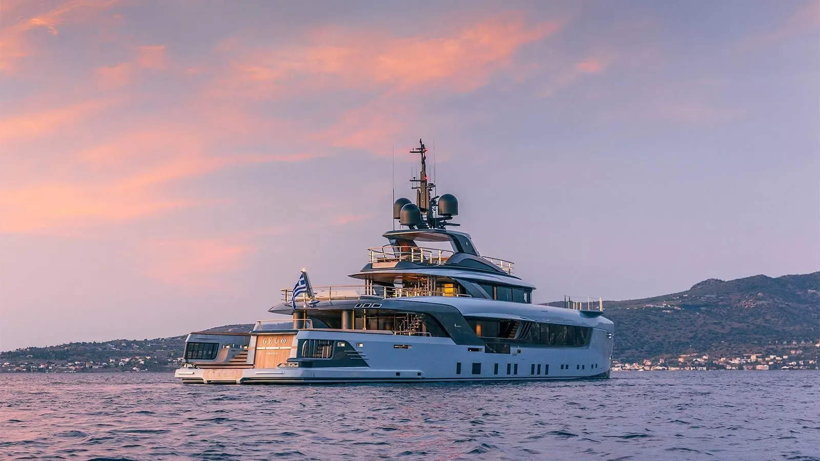 GECO - photo 7 yacht charter Cannes