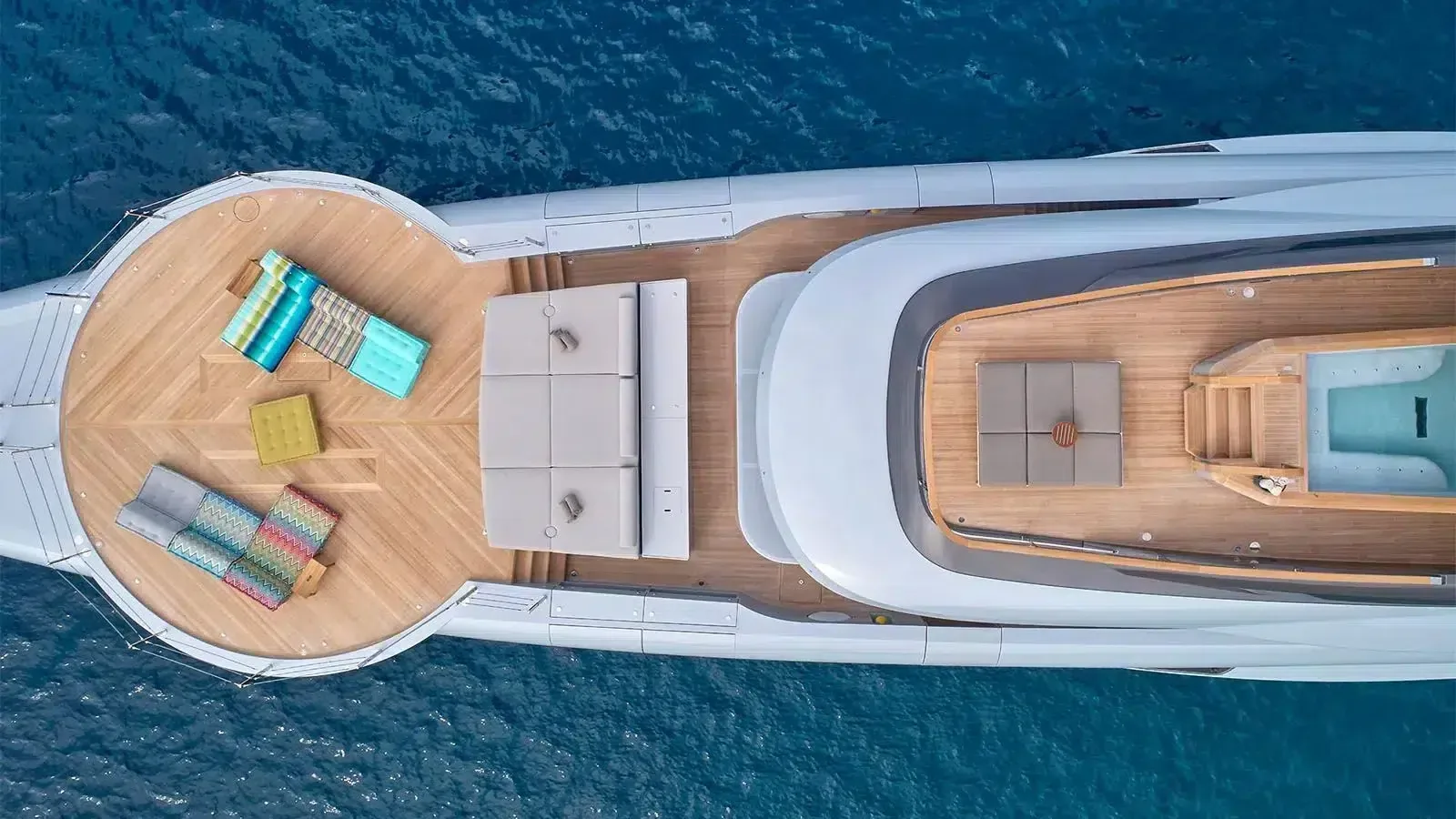 GECO - photo 13 yacht charter Cannes