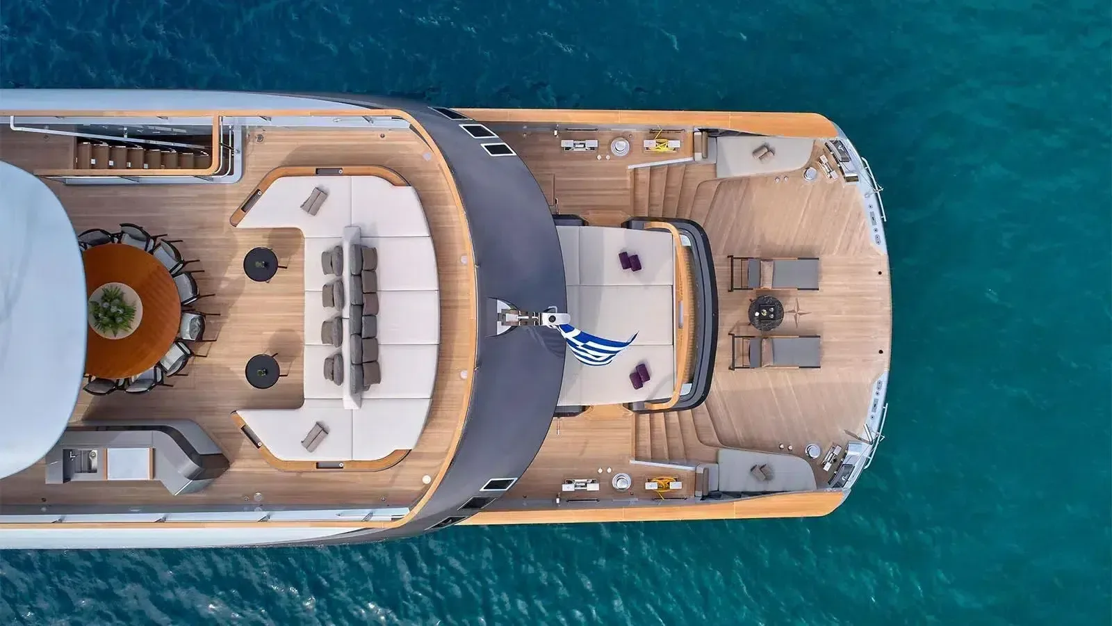 GECO - photo 16 yacht charter Cannes