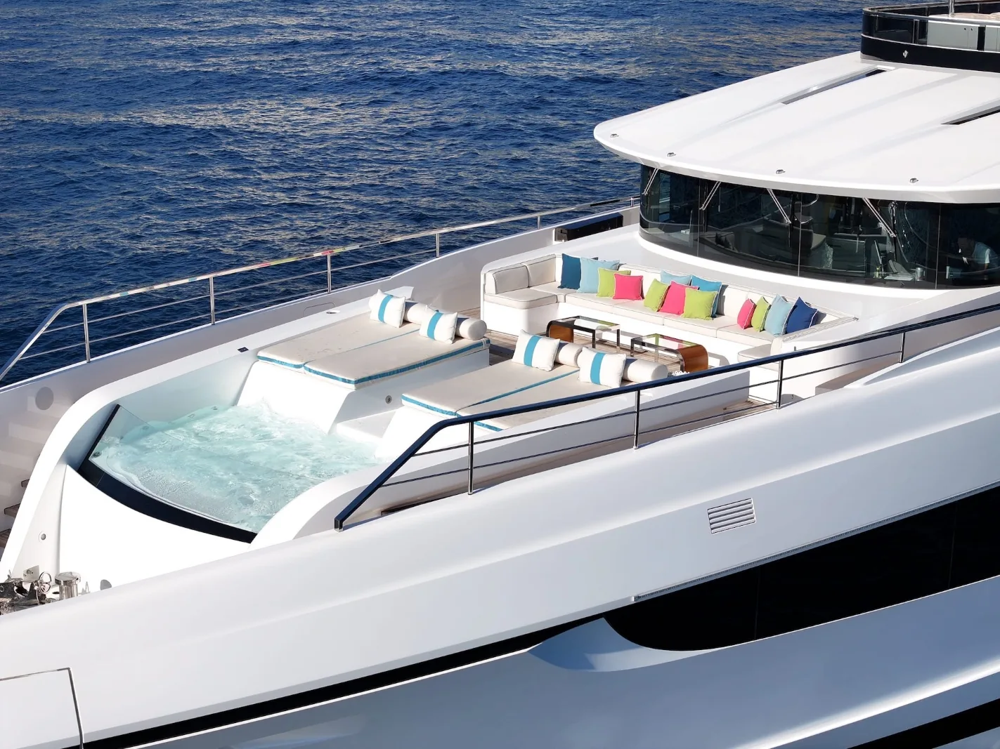 HALARA - photo 5 yacht charter Cannes