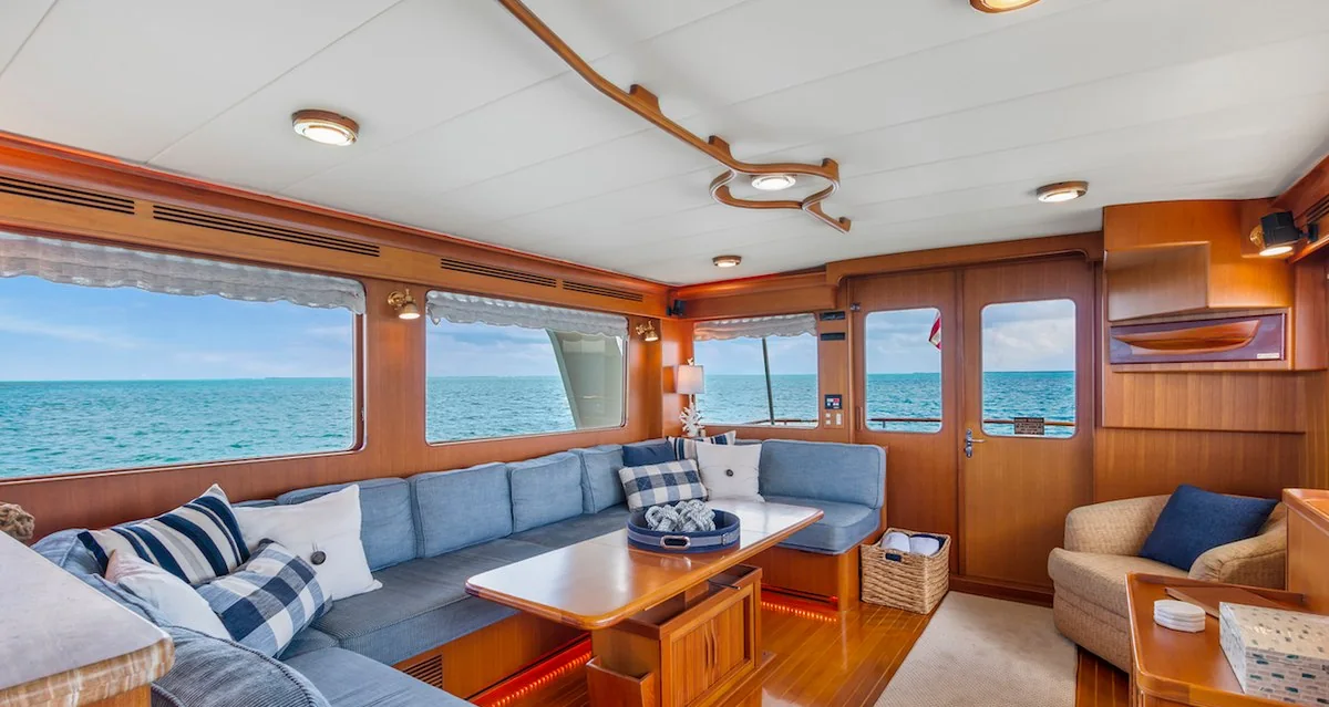 Halcyon Seas - photo 5 yacht charter Miami